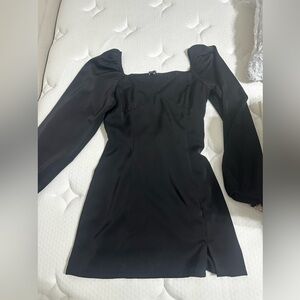 Kendall & kylie black dress